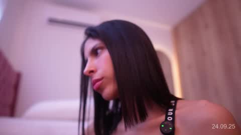 Veronica online show from September 24, 12:30 pm