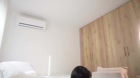 Veronica online show from July 15, 12:54 pm