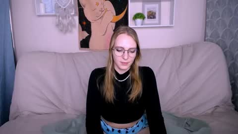 Snapshot of veronicaandersen chatting on February 10, 2:59 pm VERONICA online show from February 10, 2:59 pm