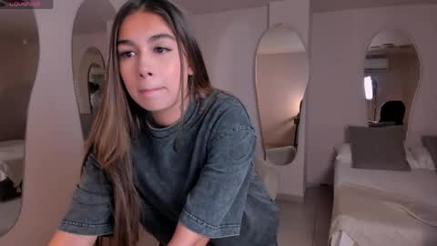 Vero  online show from March 23, 11:25 am