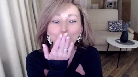 Helen online show from January 17, 5:00 am