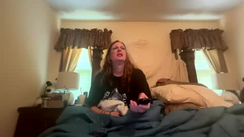 Veronica Lake online show from July 31, 6:40 pm