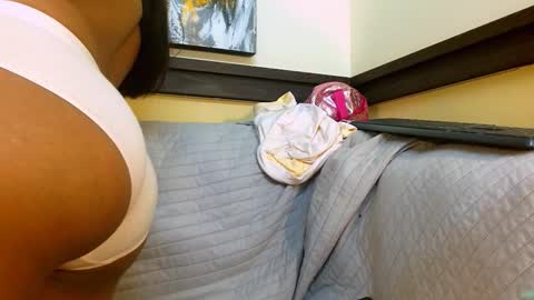 Snapshot of veronicarobles chatting on February 12, 7:20 pm Veronica Robles online show from February 12, 7:20 pm
