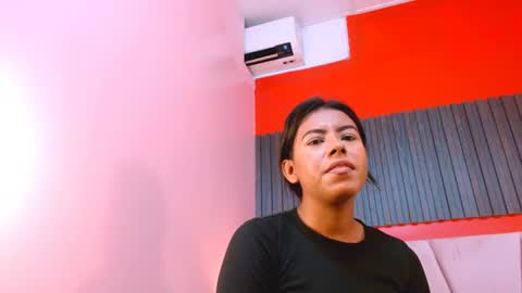 Snapshot of veronicarobles chatting on June 22, 7:00 pm Veronica Robles online show from June 22, 7:00 pm