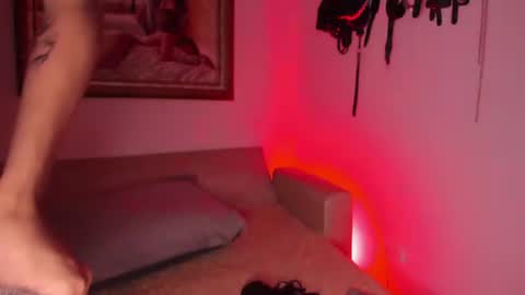 veronicasmith_os online show from June 9, 8:09 pm