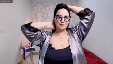 veroniicabbw online show from December 15, 9:13 am