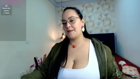 Snapshot of veroniicabbw chatting on October 2, 12:12 pm veroniicabbw online show from October 2, 12:12 pm