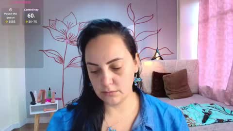 Snapshot of veroniicabbw chatting on December 2, 12:10 pm veroniicabbw online show from December 2, 12:10 pm