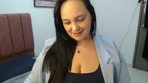 veroniicabbw_ online show from June 15, 1:35 pm