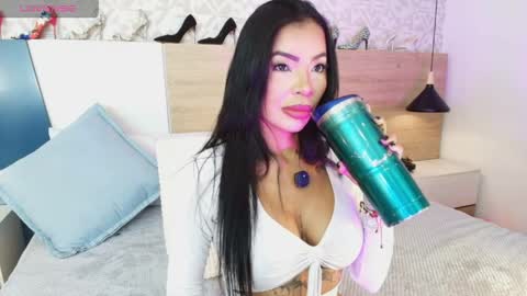 Snapshot of veronikali chatting on May 4, 8:05 pm Veronikali online show from May 4, 8:05 pm