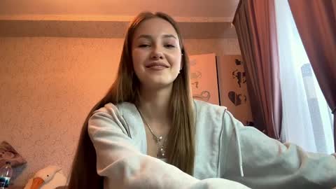 Isabella Moretti online show from April 7, 11:21 am