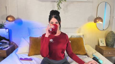 Snapshot of veronnica_fox chatting on January 7, 6:24 pm Veronica online show from January 7, 6:24 pm