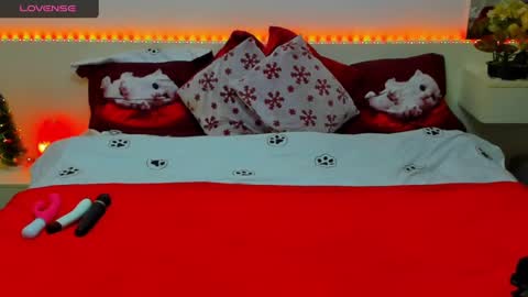 Snapshot of verrasweet4u chatting on December 21, 4:52 am VerraSweet4u online show from December 21, 4:52 am