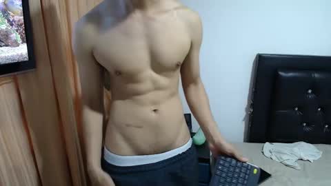 versatileguuy online show from March 20, 11:09 pm