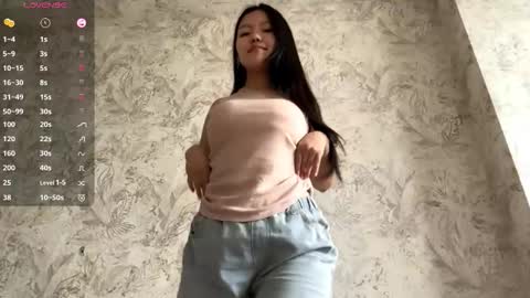 Adele online show from March 6, 11:39 am