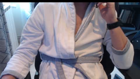 Snapshot of verto159753 chatting on December 19, 2:24 pm verto159753 online show from December 19, 2:24 pm