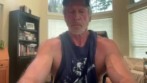 Snapshot of vervalas1 chatting on June 29, 6:52 pm Vervalas online show from June 29, 6:52 pm