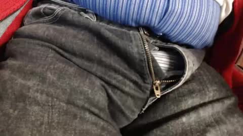 Erik online show from February 9, 5:33 pm