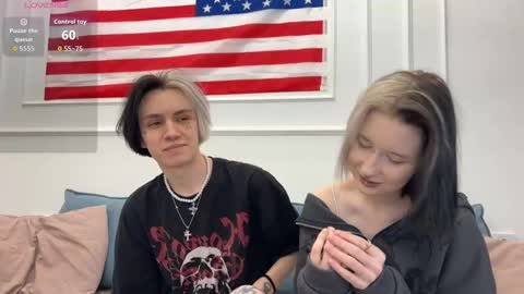 veryraretwins online show from January 8, 10:01 pm