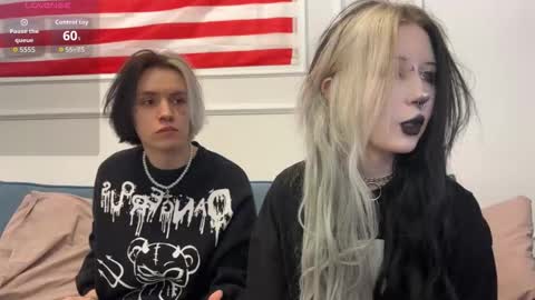 veryraretwins online show from February 22, 1:51 am