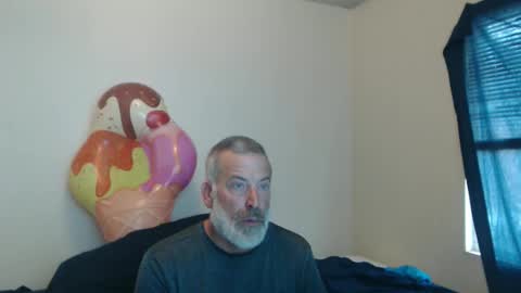 hairy man online show from April 1, 12:00 am