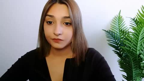 Snapshot of veryveryshygirl chatting on April 27, 11:08 am Ana online show from April 27, 11:08 am