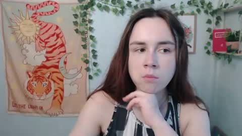 veryveryvery_shy online show from June 18, 5:30 am