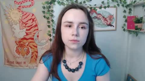 veryveryvery_shy online show from July 1, 5:42 am