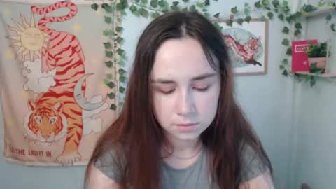 veryveryvery_shy online show from July 21, 5:54 am