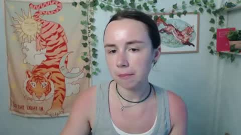 Snapshot of veryveryvery_shy chatting on August 4, 5:54 am veryveryvery_shy online show from August 4, 5:54 am