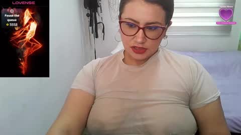Vesper Vixen online show from September 18, 1:57 pm