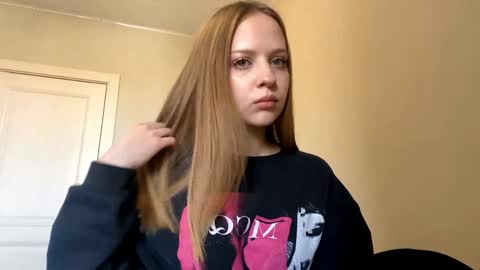 Maya  online show from March 24, 7:13 am