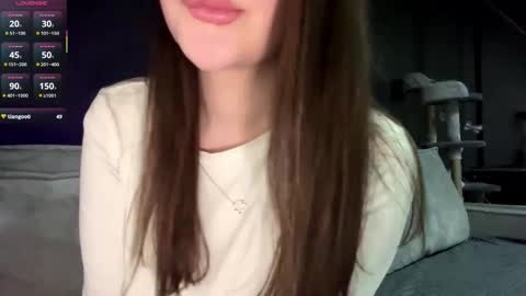 Esta online show from February 9, 4:11 pm