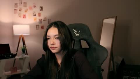 Snapshot of vexorin chatting on November 29, 7:50 pm Rachel online show from November 29, 7:50 pm