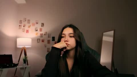 Snapshot of vexorin chatting on November 30, 7:40 pm Rachel online show from November 30, 7:40 pm