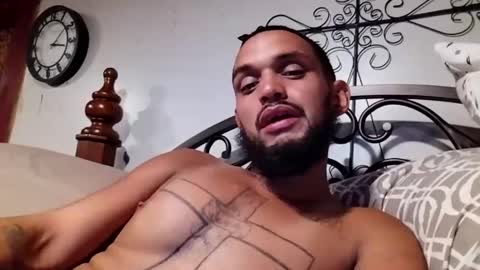 Snapshot of vgarza chatting on December 22, 2:49 am vgarza online show from December 22, 2:49 am