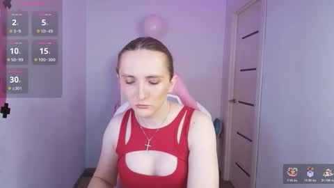 Snapshot of vi_luxxxy chatting on March 22, 2:04 am vi_luxxxy online show from March 22, 2:04 am