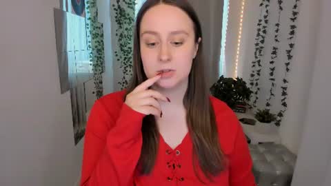 Camilla online show from June 14, 5:09 am