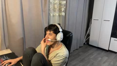 vialeras online show from October 16, 7:48 pm