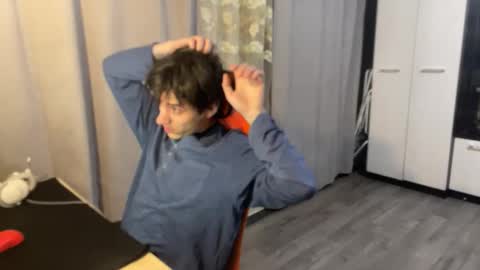 vialeras online show from March 7, 11:02 pm