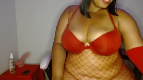 vibe_xxxo online show from July 18, 5:22 am