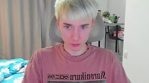 vibemygirl online show from October 8, 7:50 am