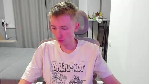 vibemygirl online show from December 21, 11:17 am