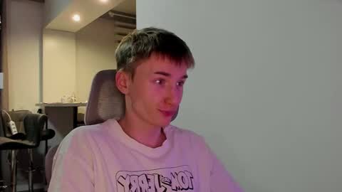 Snapshot of vibemygirl chatting on February 11, 12:43 pm vibemygirl online show from February 11, 12:43 pm