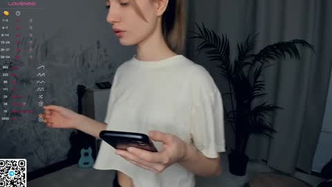 Mikky online show from December 8, 8:04 pm