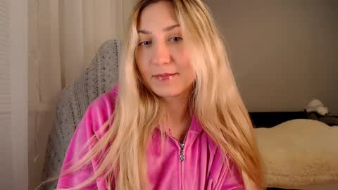 Amelia online show from January 26, 6:48 pm