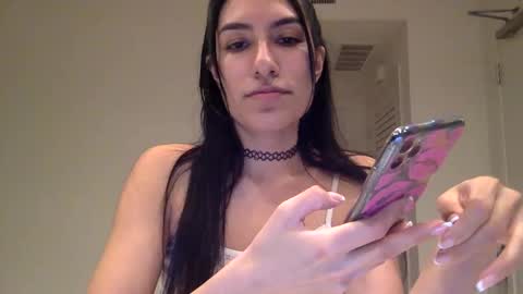 chloe online show from December 20, 1:00 pm