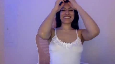 Snapshot of vibingwithchloe chatting on September 23, 9:23 am chloe online show from September 23, 9:23 am