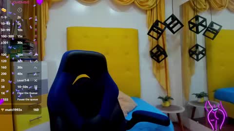 nahomy online show from February 11, 4:13 pm