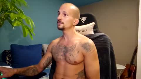 vicentiucalisthenics online show from September 11, 5:57 pm